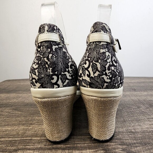 Taryn Rose Black White Floral Wedge Sandals Size 39 or 8.5 Made In Italy Spring - Picture 5 of 7